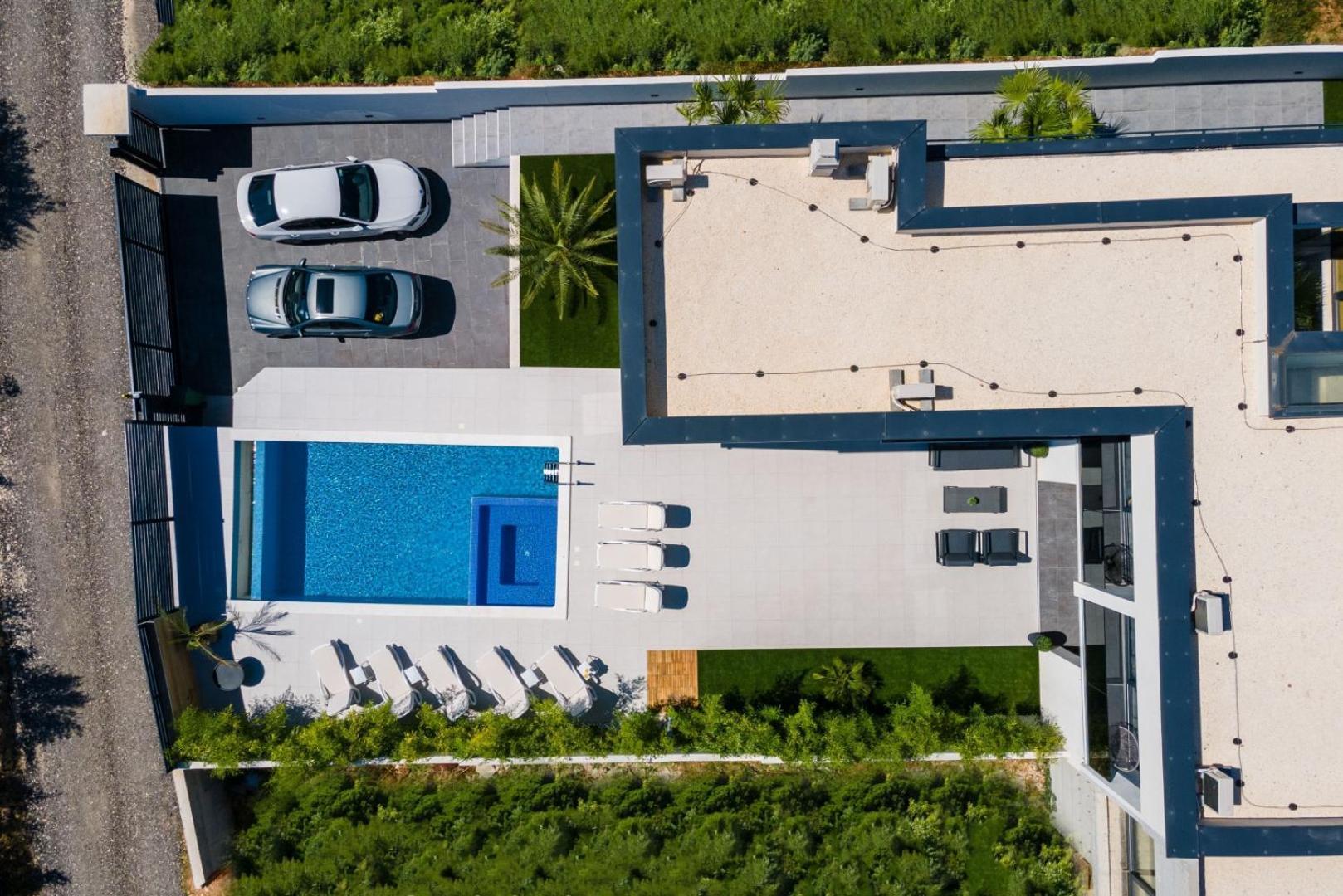 Villa Miaa Newly Built Modern Villa In Medulin For 9 People With Heated Swimming Pool & Jacuzzi Экстерьер фото